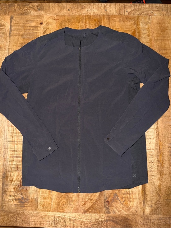 lululemon athletica Other - lululemon athletica Men's Navy Lightweight Zip Shirt Jacket
